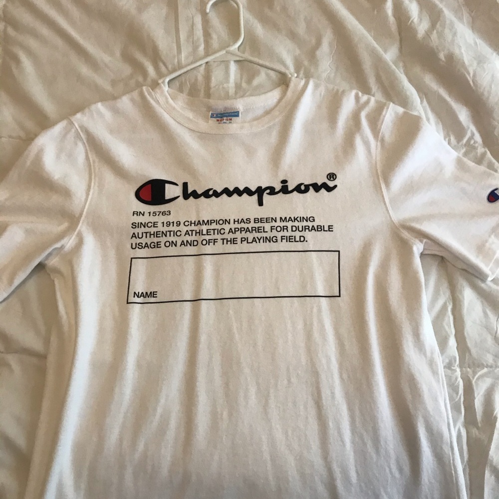 Champion brand new M short sleeve logo shirt. Perf